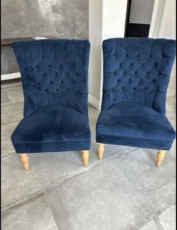 Accent Chairs