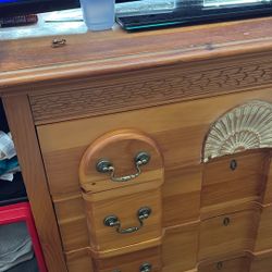 Dresser  Wood 