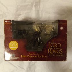 2002 Lord Of The Rings THE Two Towers Mini Character Replicasin The BOX 