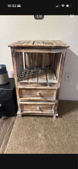 Free Night stand