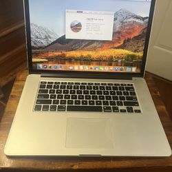 2014 MACBOOK PRO 15.4 INCHES 16GB INTEL QUAD CORE 512GB BATTERY GOOD CONDITION COME WITH CHARGER 
