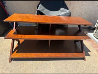 Tv stand