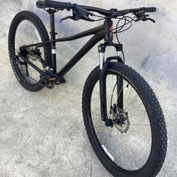 SPECIALIZED PITCH MOUNTAIN BIKE Hydraulic DISC BRAKES SMALL 