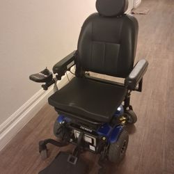 Pride Mobility Quantum J6 Power Chair