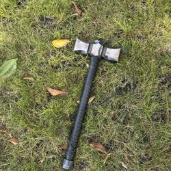 Really Big And Heavy Hammer 