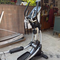 Brand New Elliptical Exercise Machine Nordic track 