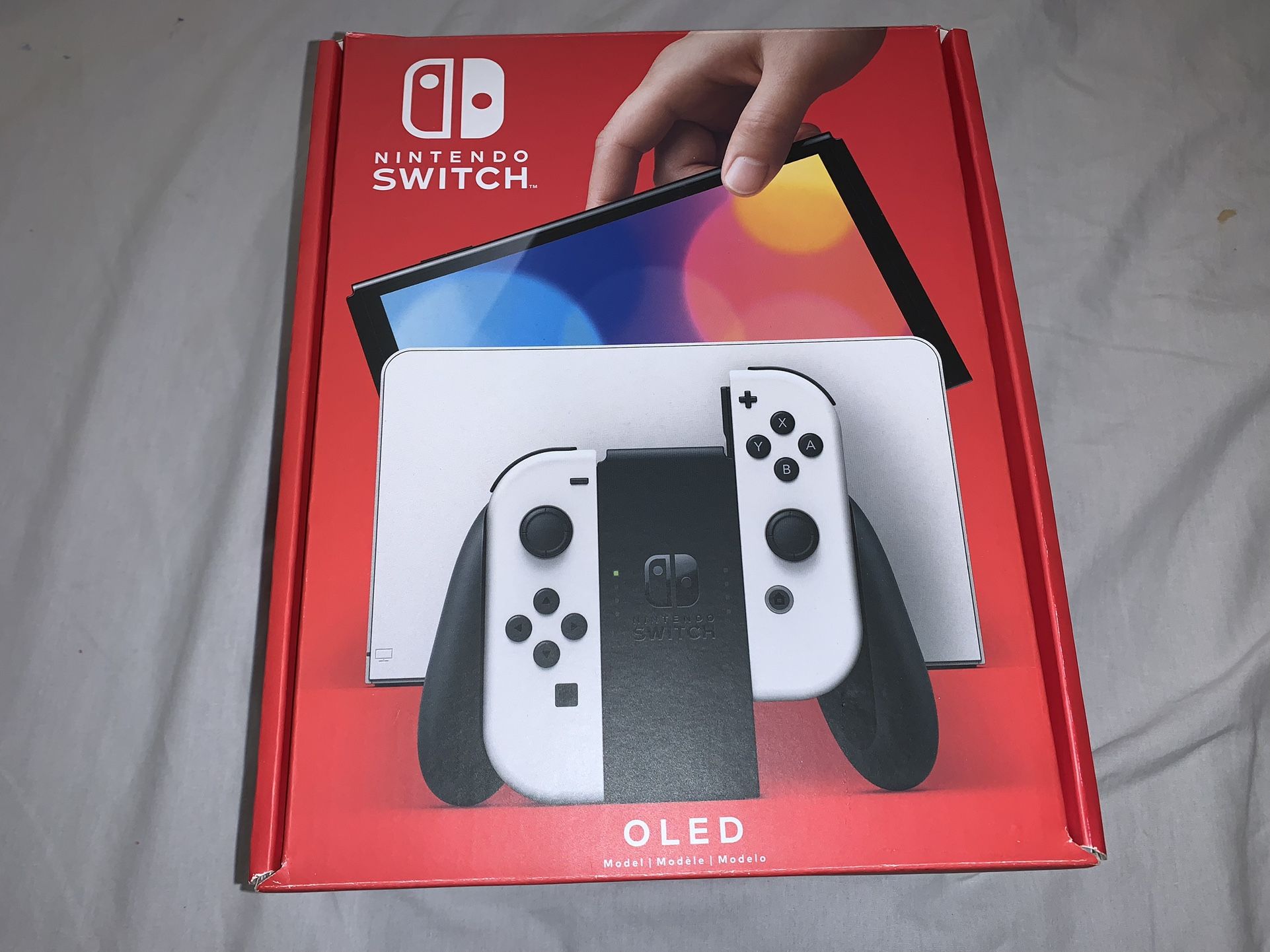 NINTENDO SWITCH SYSTEM WITH 2 GAMES 