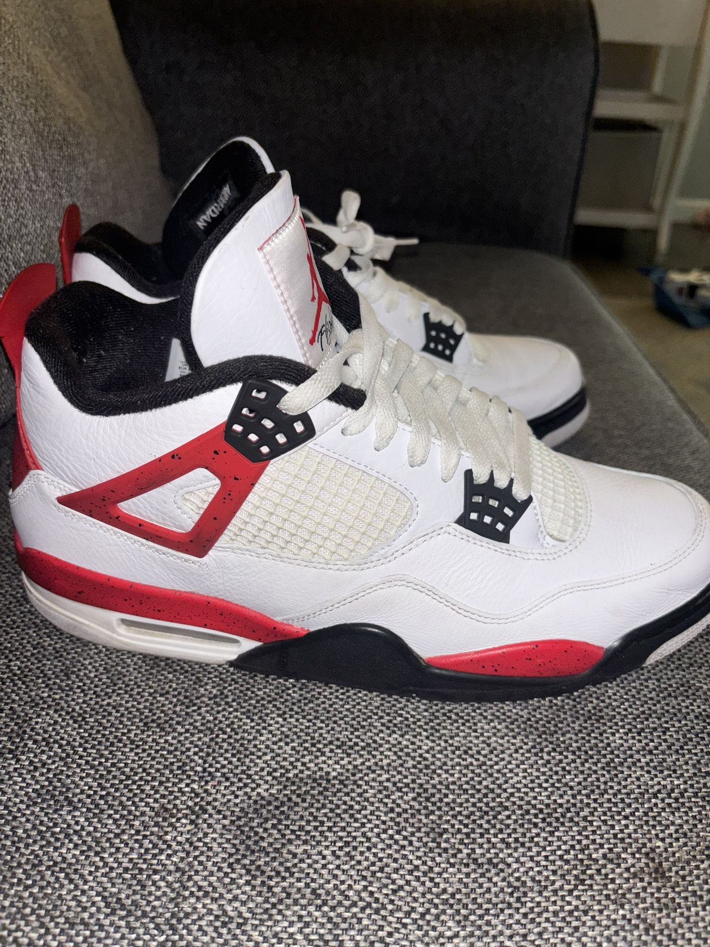 Air Jordan 4 Retro ‘Red Cement’
