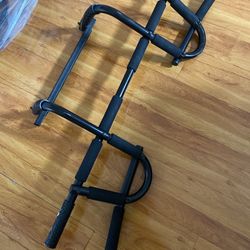 Pull Up Bar 
