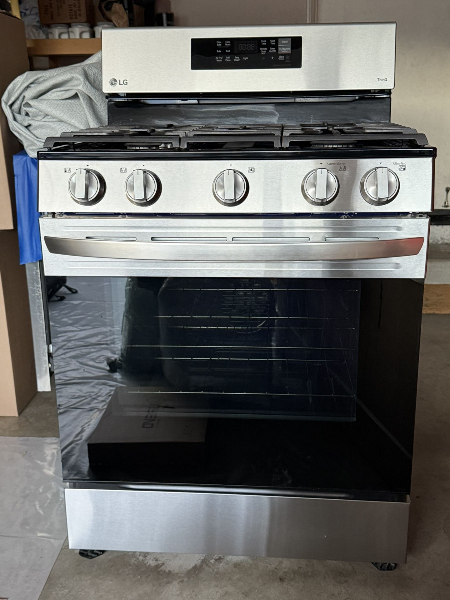 LG Stove