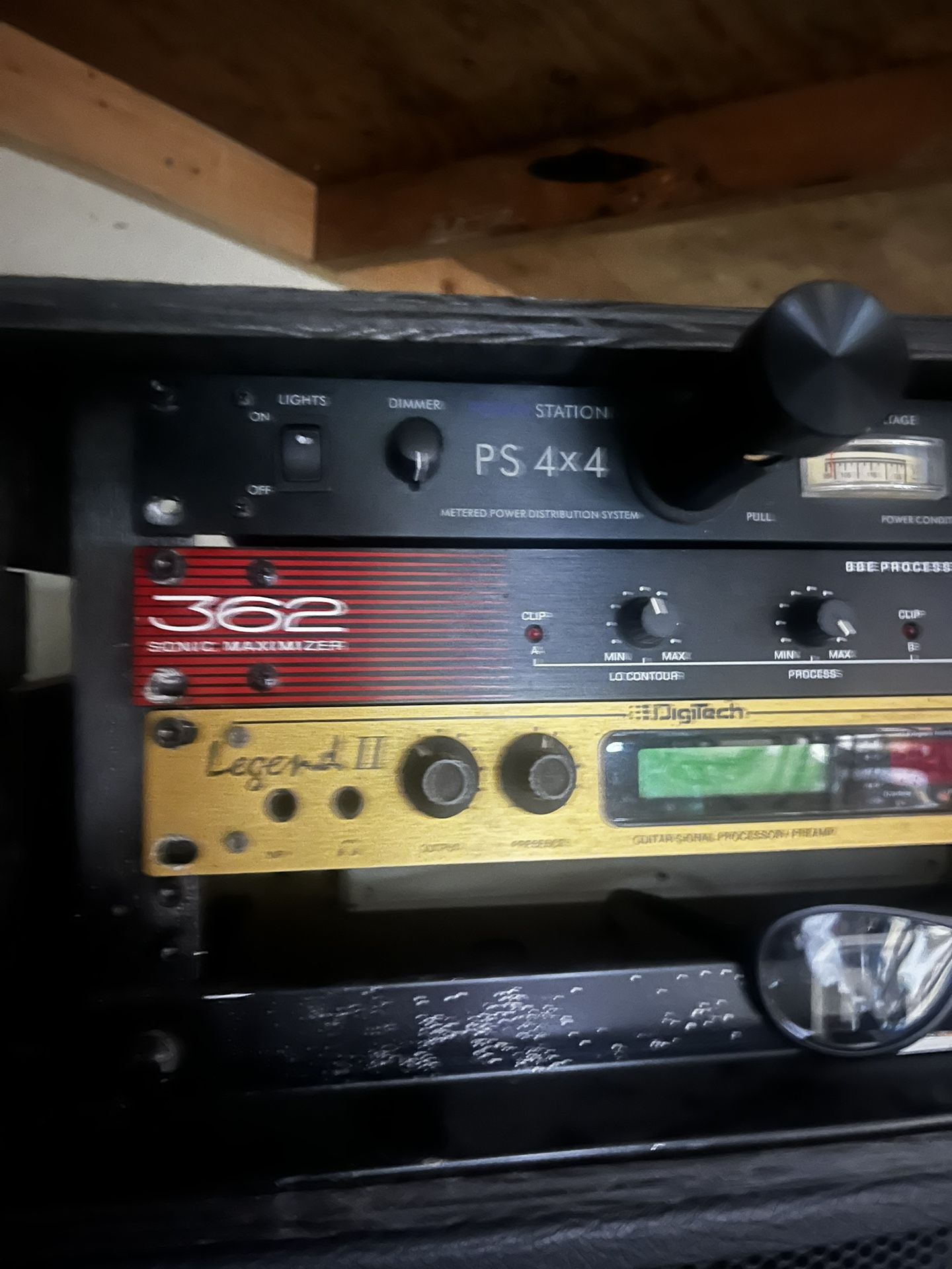120 Watt Tube Amp With Effects And Guitar Included