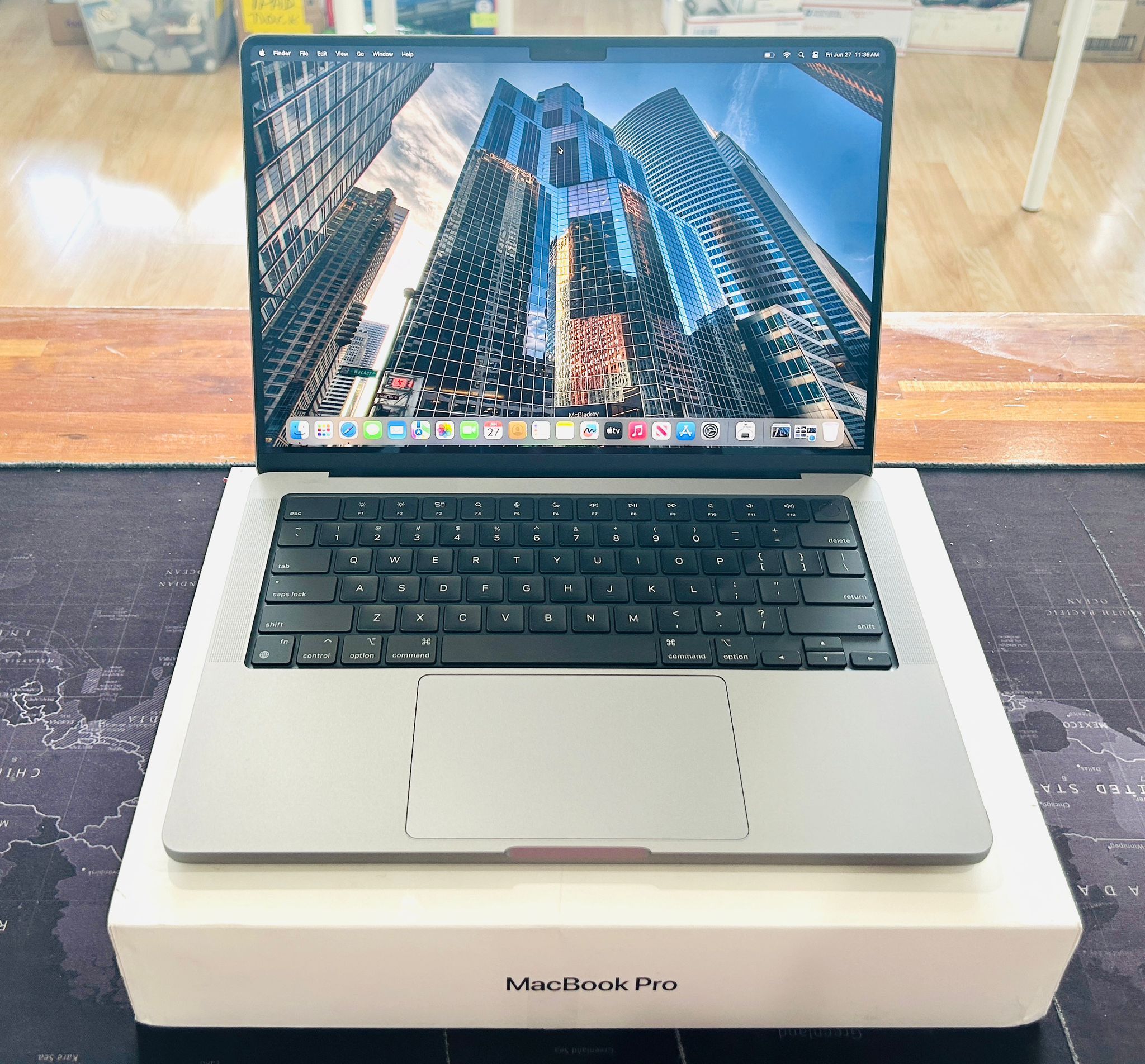 Apple MacBook Pro 14” M3 2023 8GB 500GB Like New in box Fully Functional