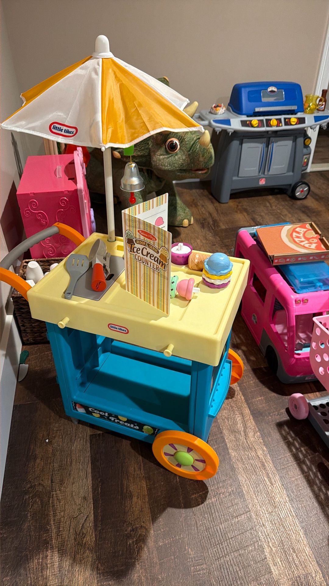 Little Tikes Ice Cream Cart