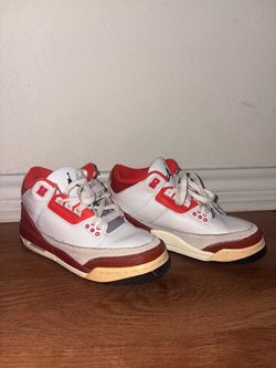 Air Jordan 3 White Red Sneakers