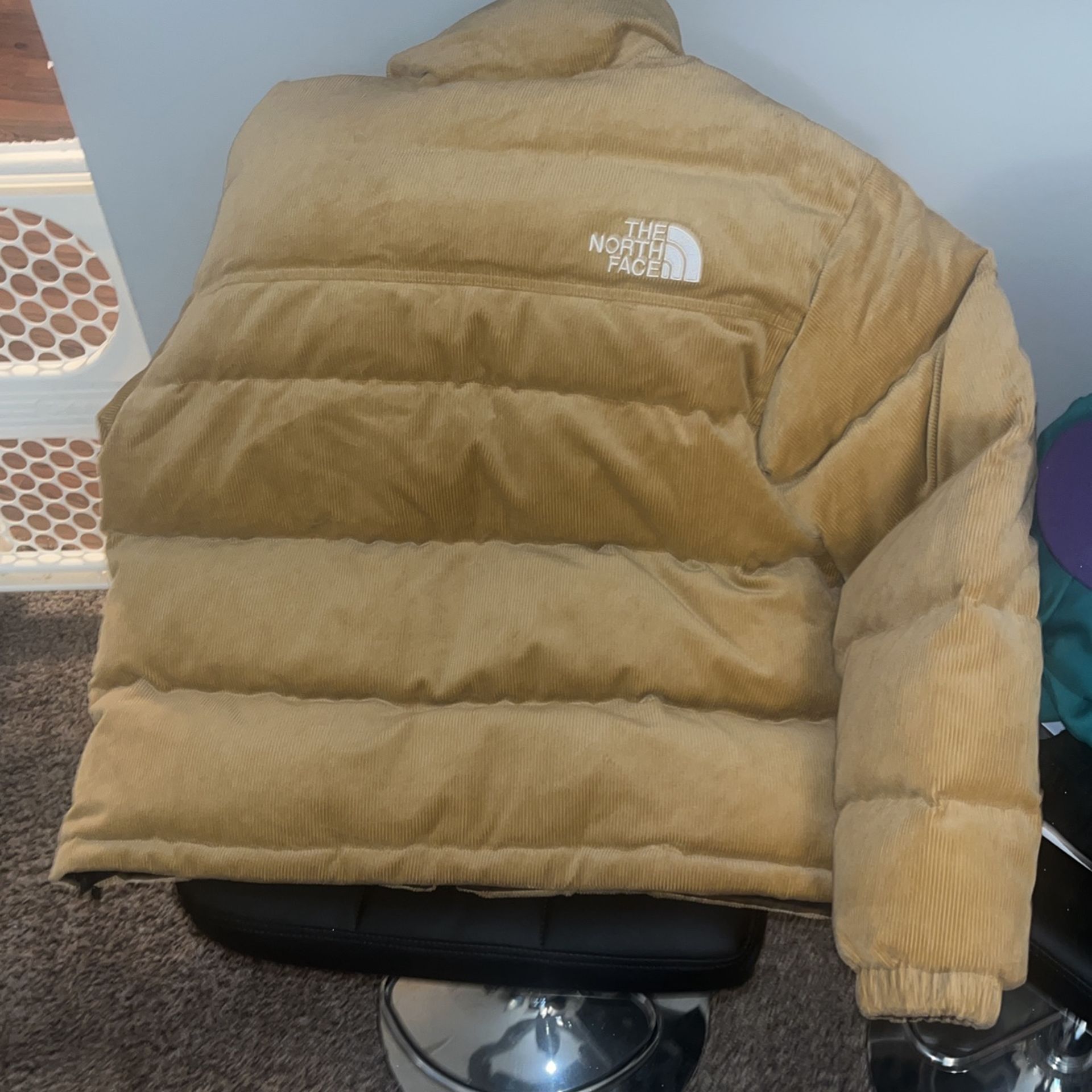 NWT North Face Winter jacket Large