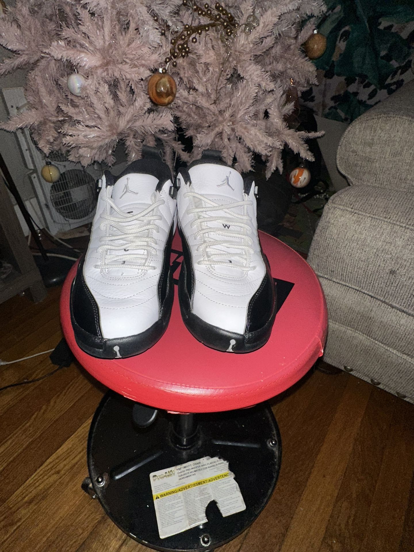 Jordan 12 Low “Years In China” DS (NO BOX) Size 5.5
