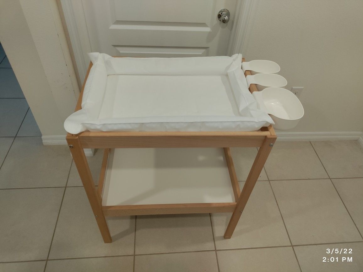 Ikea sniglar changing table pad cheap