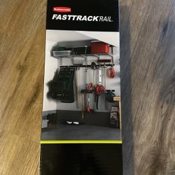 Rubbermaid Fasttrack rail