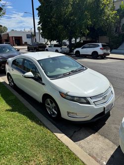 Chevrolet volt 2013 LT , low miles