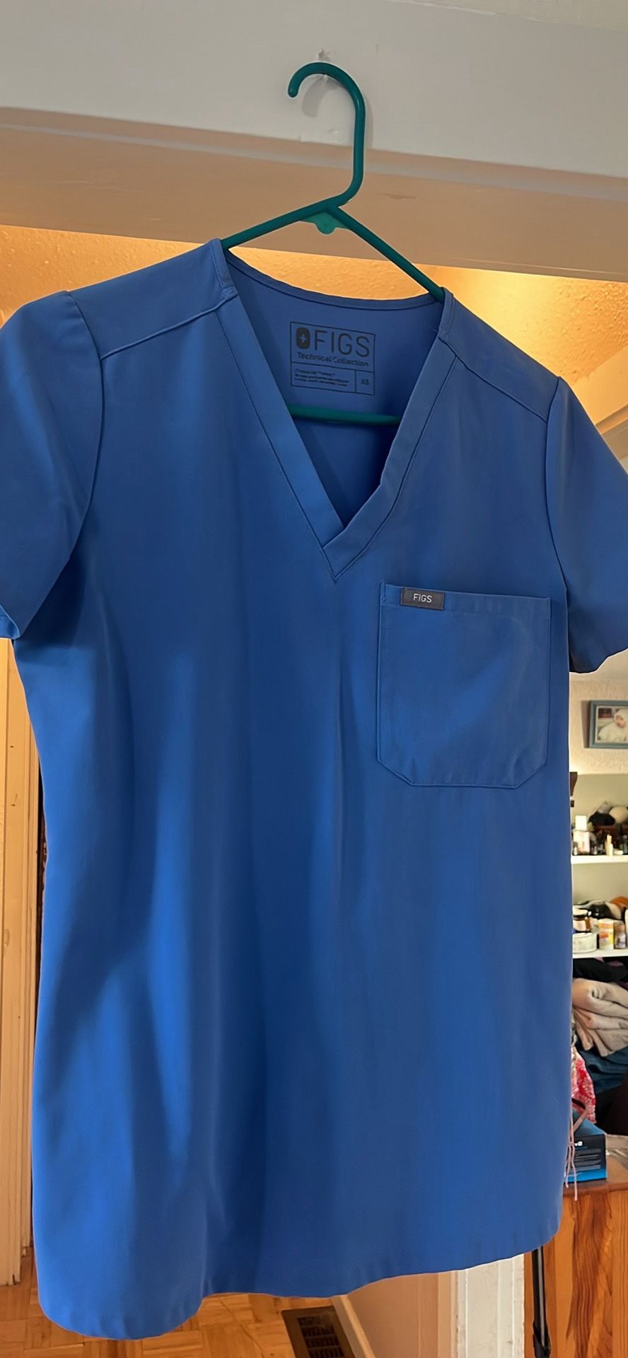 FIGS XS Light Blue Scrub Top 