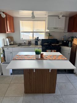 Kitchen island