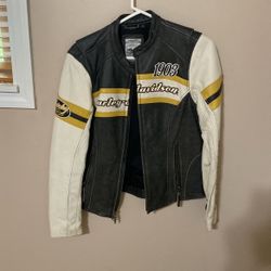 Women’s size medium, original Harley Davidson jacket