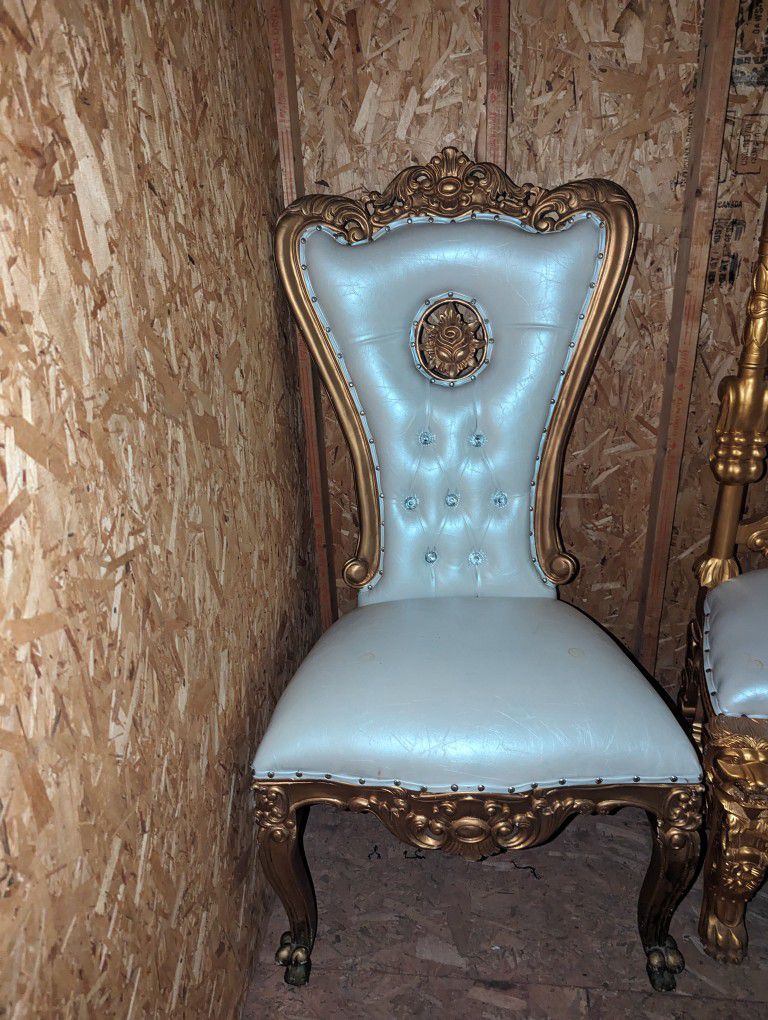 Throne Chair Available For Your Event Sale 