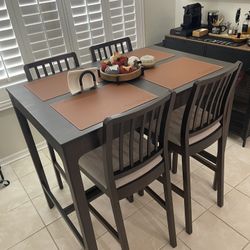 Dinning Table Set With 4 Barstools Chair
