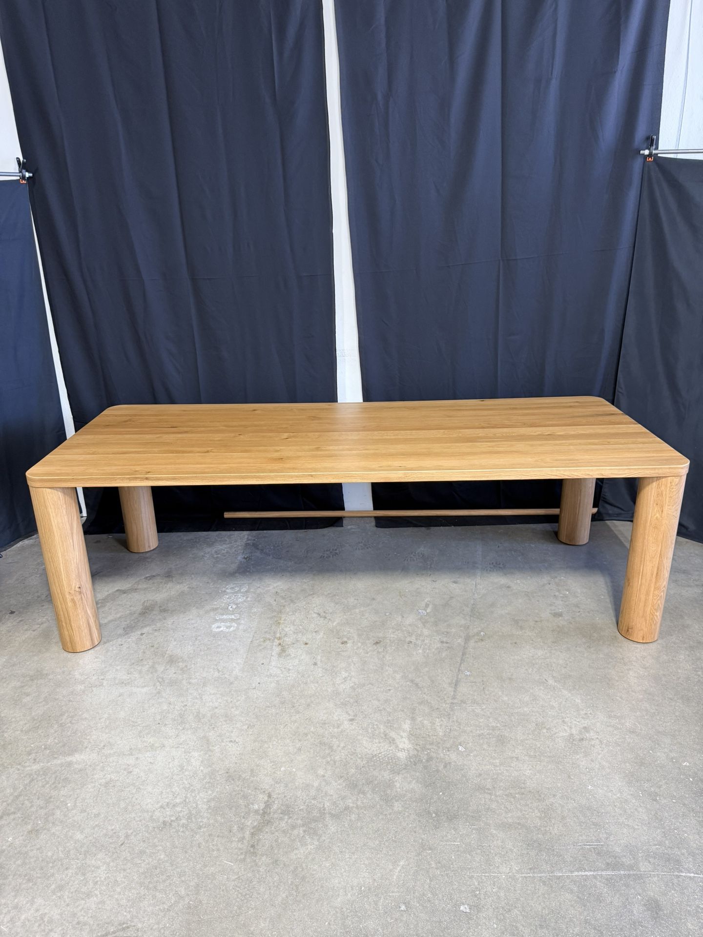 Sundays Field Dining Table (Seats 8-10, Oak)