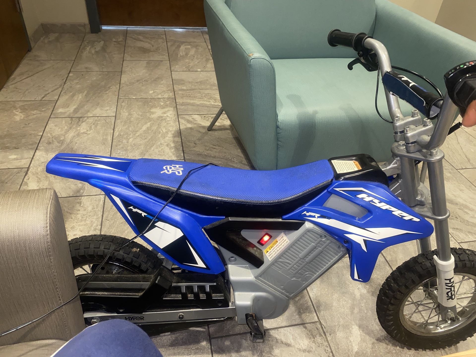 Hyper Toys 24V 350 Dirt Bike Electric