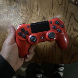 PS4 controller