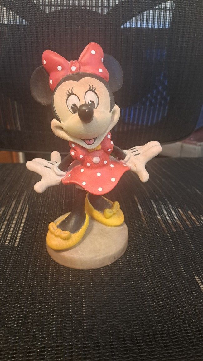 Figurine Minnie Mouse Highly COLLECTABLE