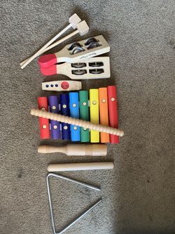 Melissa and Doug instrument set