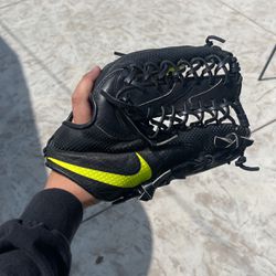 Nike Baseball Glove 