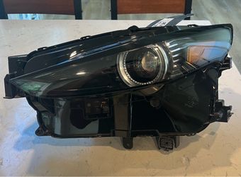 2020-2024 MAZDA CX-30 LH DRIVER SIDE LED ADAPTIVE HEADLIGHT DGJ1-51040 OEM