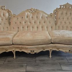 Furniture Vintage French Provincial