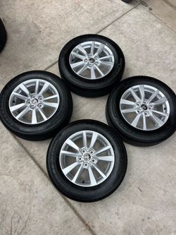 Set of Toyota Camry 16in wheels 5x114.3 (5x4.5) Tires 205/65r16 also fit Avalon Lexus 92-06 ES