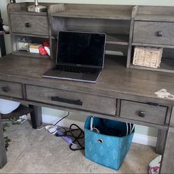 Beautiful Wood Desk With Charging Ports !!!!! 