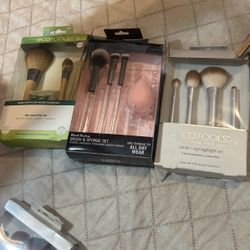 Makeup Brushes