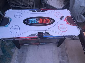 Triumph Fire ’N Ice Air Hockey Table Pickup Only!!
