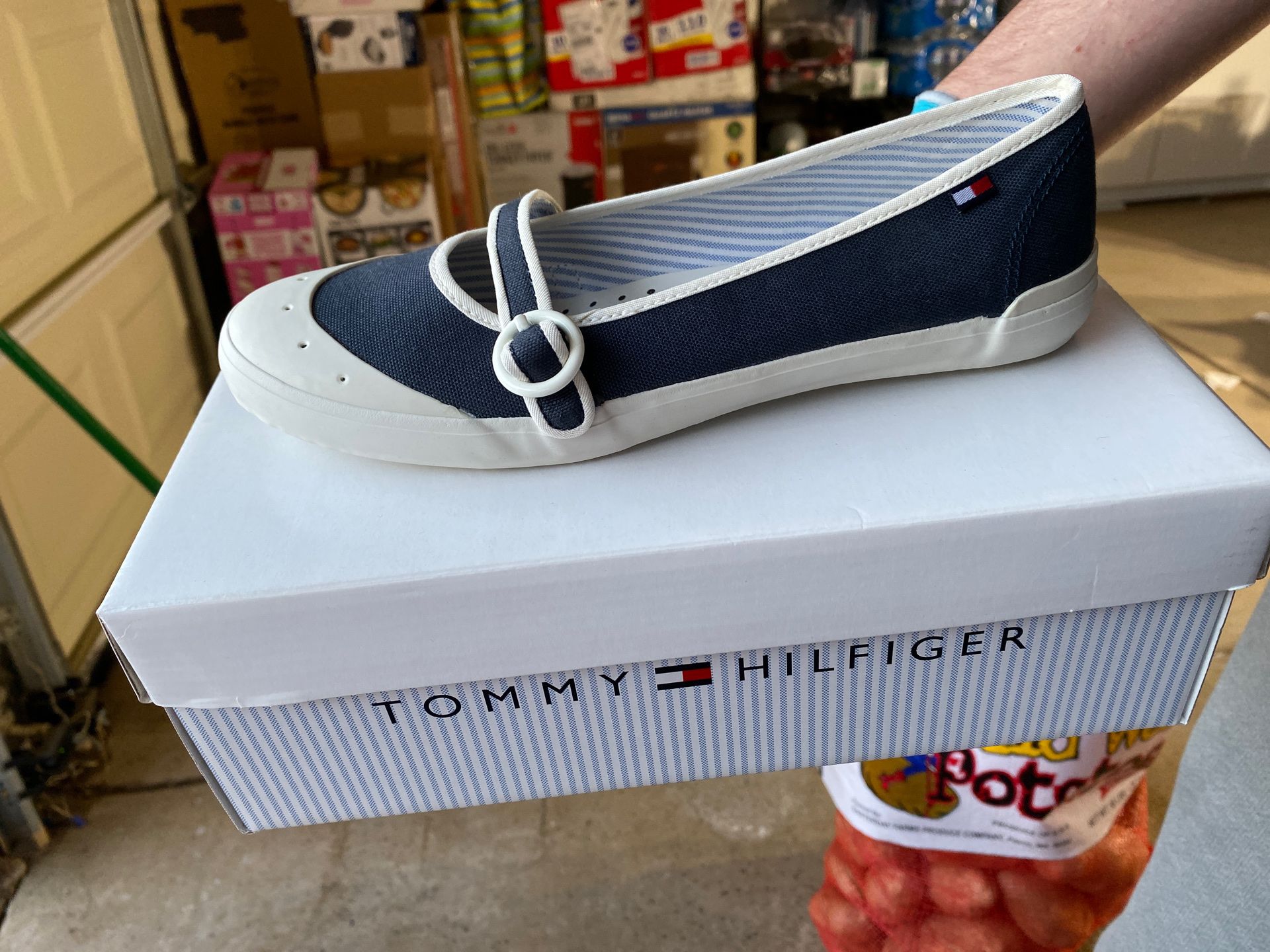 Tommy Hilfiger Flats Size 7