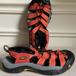 KEEN Women’s Sz8 Newport H2 Hiking  Sandal NWOB  