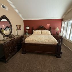 California King Traditional Bedroom Set 