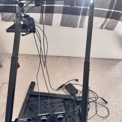 Logitec G920 Driving force racing wheel and floor pedals