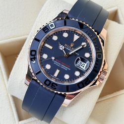 Rose Gold Rolex Yacht Master 40 on Oysterflex