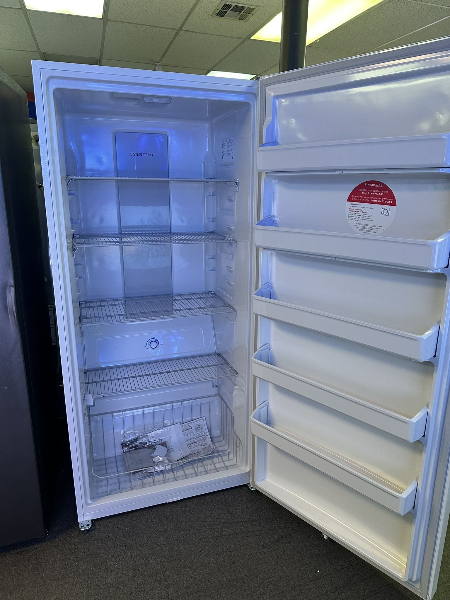 Frigidaire Stand Up Freezer 20 Cu Ft 