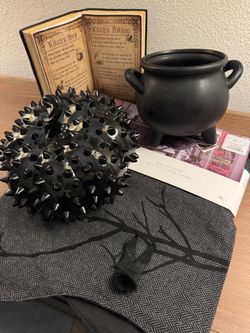 Halloween decor bundle