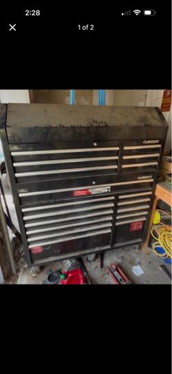 Husky Heavy Duty Rolling Tool Chest / Tool Box – Large 2 Piece