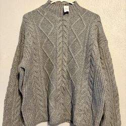 Old Navy Women’s Grey (L) Sweater NWT