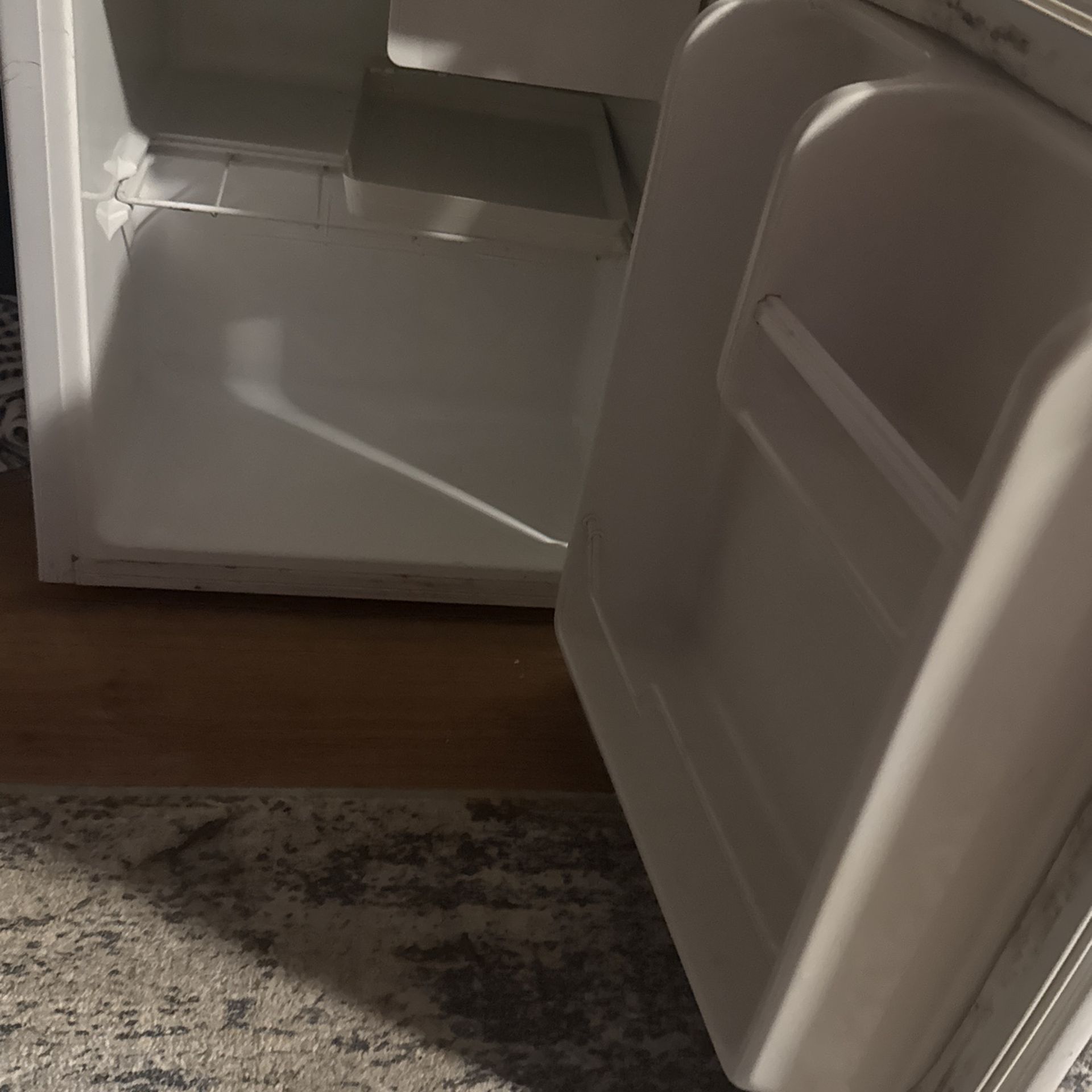 medium mini fridge
